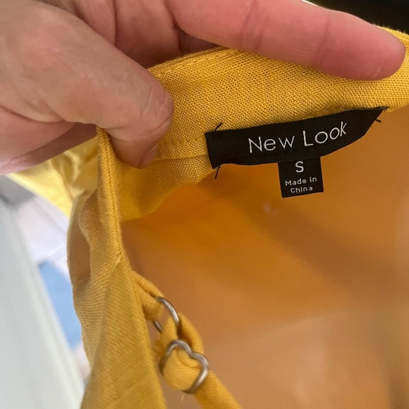 Linen Blend Yellow Midi Sundress with Off-shoulder Flutter Cap Sleeves - Picture 3 of 3